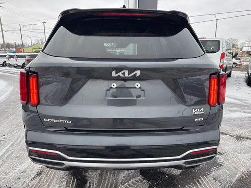 2023 Kia Sorento SX