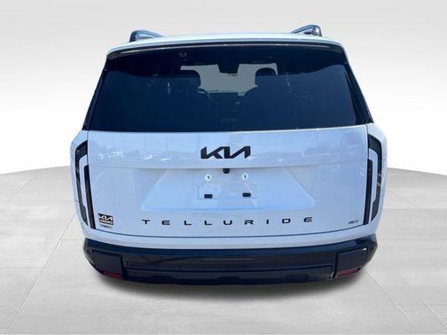 Glacial White Pearl 2027 Kia Telluride SX