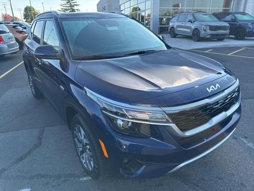 2023 Kia Seltos EX