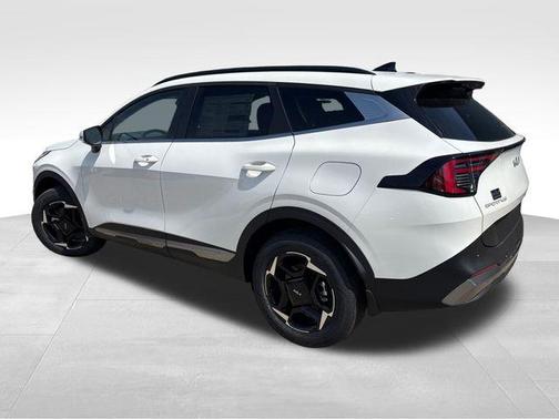 Snow White Pearl 2026 Kia Sportage Hybrid EX