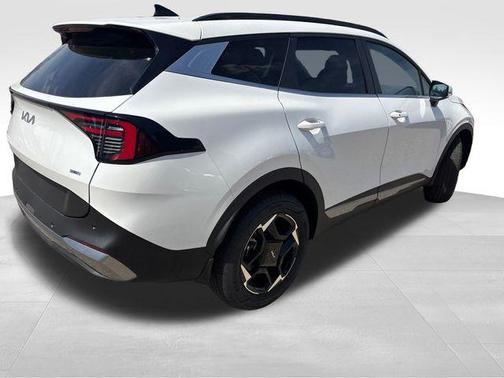 Snow White Pearl 2026 Kia Sportage Hybrid EX