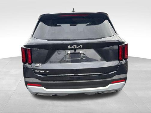 Metal 2026 Kia Sorento LX