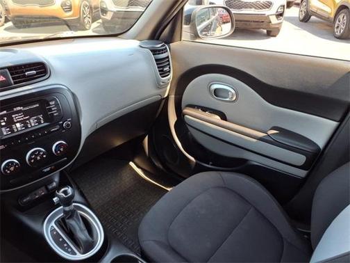 2017 Kia Soul Base