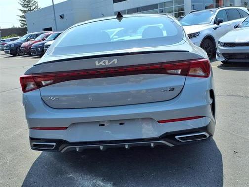 2022 Kia K5 GT-Line