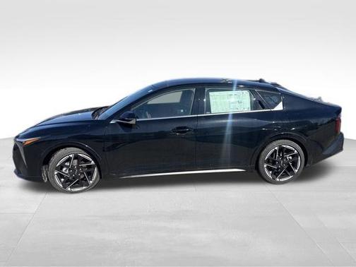 Aurora Black Pearl 2026 Kia K4 GT-LINE