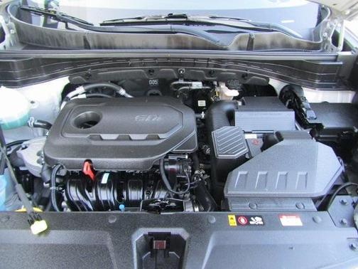 Photo 3 of 40 of 2020 Kia Sportage LX