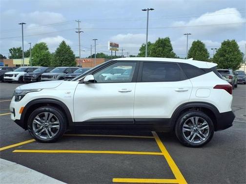 2023 Kia Seltos LX