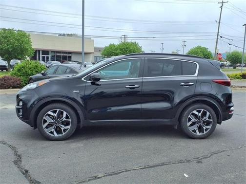 2022 Kia Sportage EX
