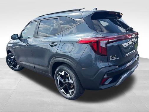 Gravity Gray 2026 Kia Seltos S