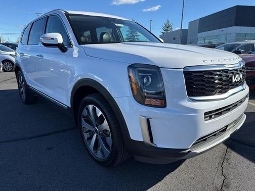 2022 Kia Telluride S