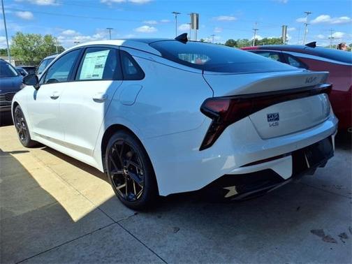 2026 Kia K5 GT-Line