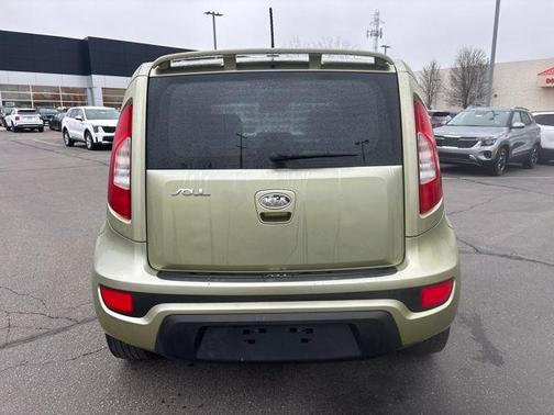 2012 Kia Soul +