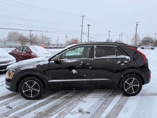 2023 Kia Niro EX