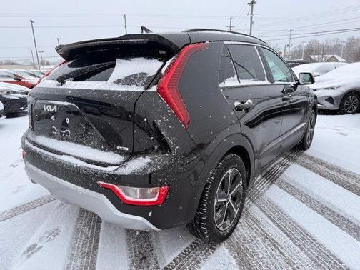 2023 Kia Niro EX