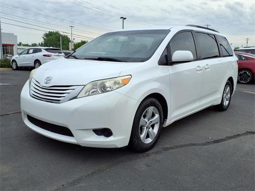 2015 Toyota Sienna L