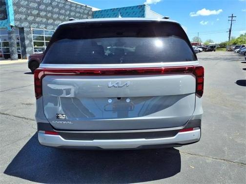 2025 Kia Carnival EX