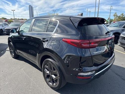2022 Kia Sportage LX