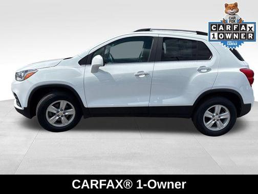 Summit White 2018 Chevrolet Trax LT
