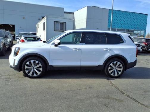 2022 Kia Telluride S