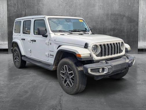 2024 Jeep Wrangler 4-Door Sahara 4x4