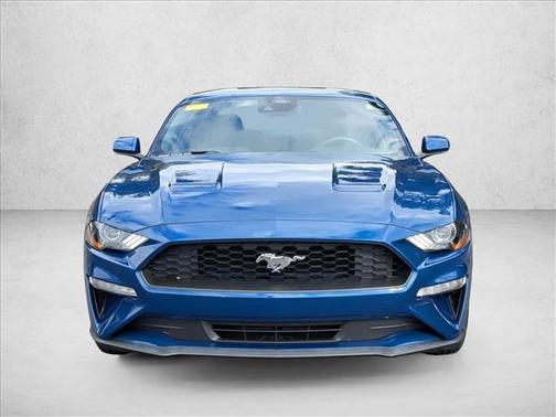 2022 Ford Mustang EcoBoost