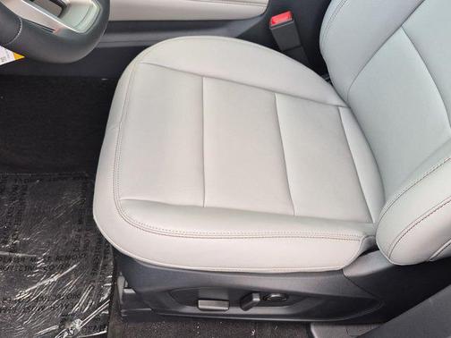 Star White Metallic Tri-Coat 2026 Ford Explorer Active