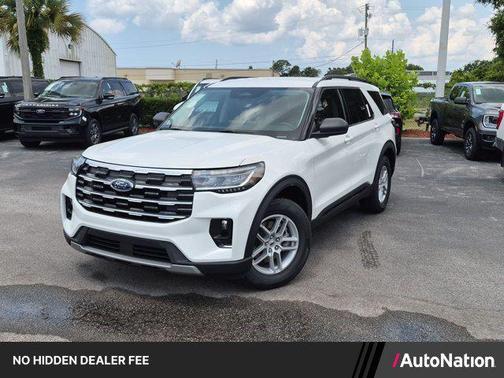 Star White Metallic Tri-Coat 2026 Ford Explorer Active