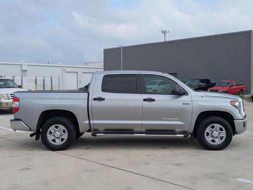 2018 Toyota Tundra SR5