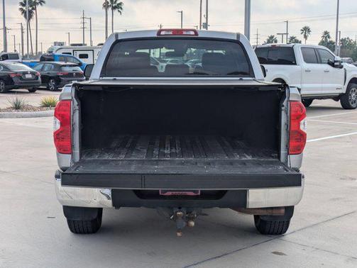2018 Toyota Tundra SR5
