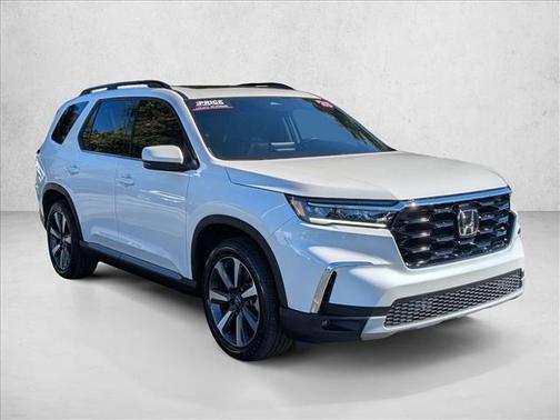 2025 Honda Pilot Touring 8-Passenger