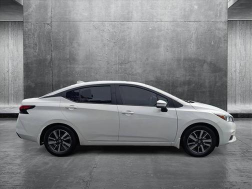 2021 Nissan Versa 1.6 SV