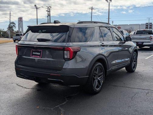 Carbonized Gray Metallic 2026 Ford Explorer ST-Line
