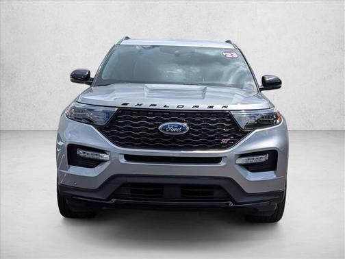 Iconic Silver Metallic 2023 Ford Explorer ST