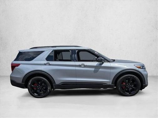 Iconic Silver Metallic 2023 Ford Explorer ST