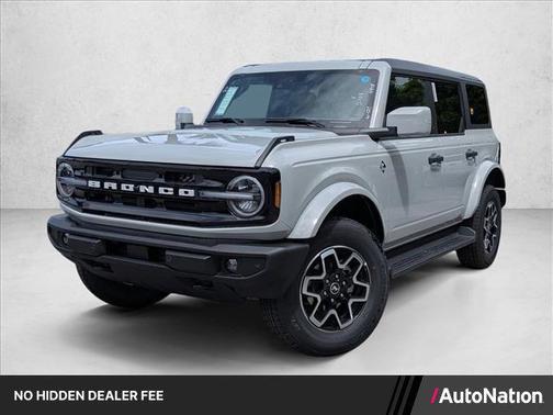 Avalanche Gray 2026 Ford Bronco Outer Banks