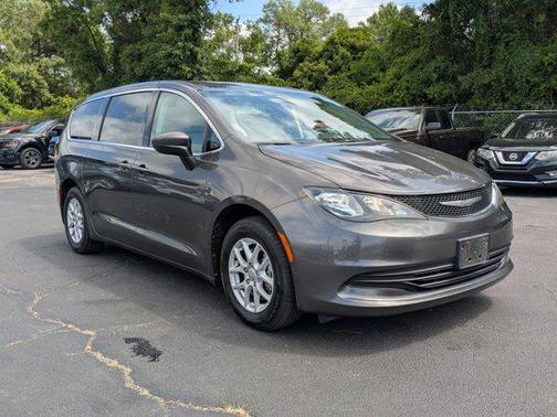 2017 Chrysler Pacifica Touring