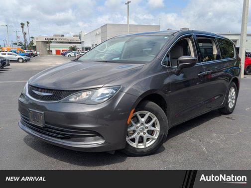 2017 Chrysler Pacifica Touring