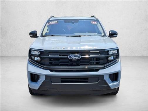 Glacier Gray Metallic TriCoat 2025 Ford Expedition Active