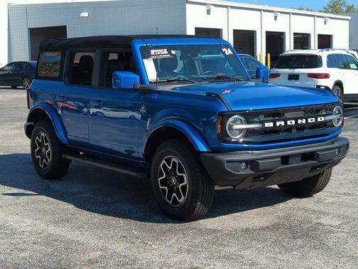 Velocity Blue Metallic 2024 Ford Bronco Outer Banks