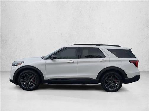 Star White Metallic Tri-Coat 2026 Ford Explorer ST