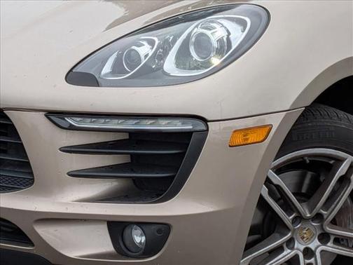 2018 Porsche Macan AWD