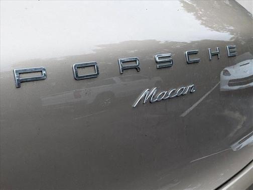 2018 Porsche Macan AWD