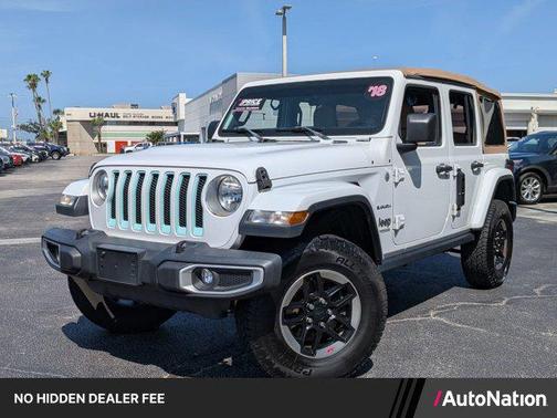 Bright White Clearcoat 2018 Jeep Wrangler Unlimited Sahara