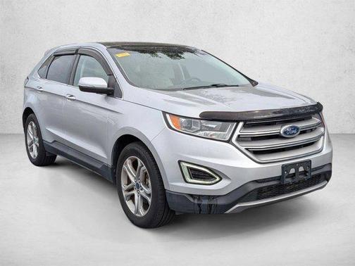 White Platinum Metallic Tri-Coat 2017 Ford Edge Titanium