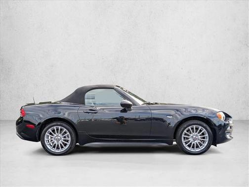 2017 FIAT 124 Spider Base