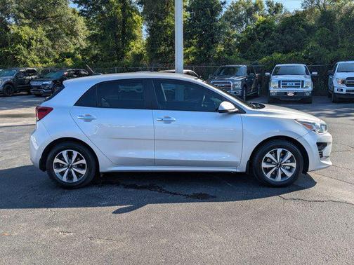 2022 Kia Rio S
