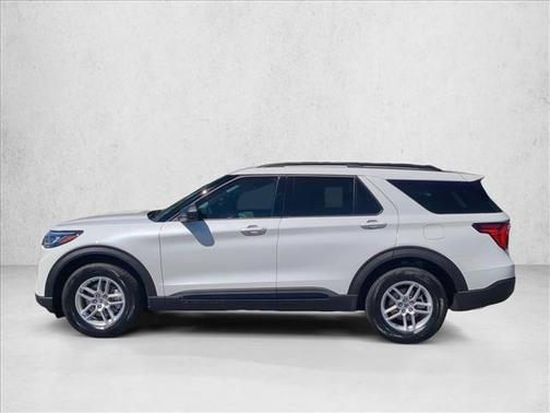 Star White Metallic Tri-Coat 2026 Ford Explorer Active