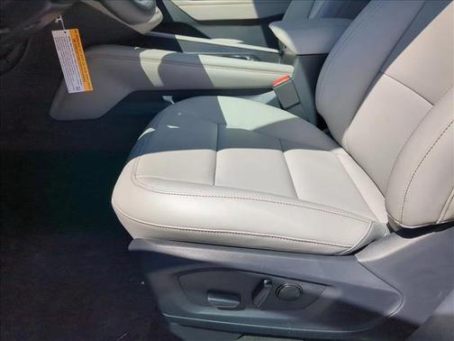 Star White Metallic Tri-Coat 2026 Ford Explorer Active