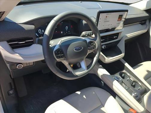 Star White Metallic Tri-Coat 2026 Ford Explorer Active