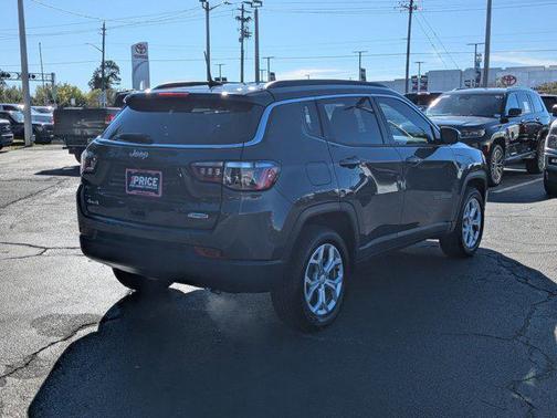 2024 Jeep Compass Latitude